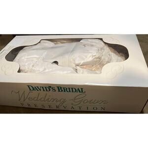 Wedding Dress w/ Preserving Box